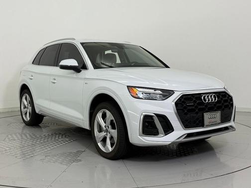 2025 Audi Q5 45 S line Premium Plus