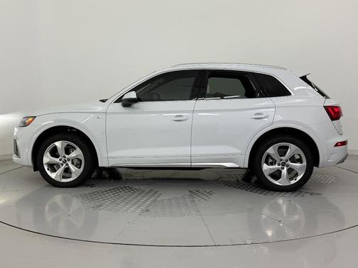 2025 Audi Q5 45 S line Premium Plus