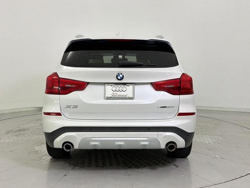 Mineral White Metallic 2019 BMW X3 sDrive30i