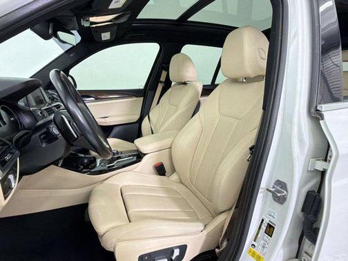 Mineral White Metallic 2019 BMW X3 sDrive30i