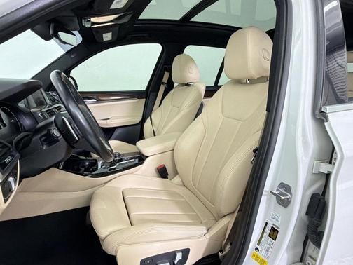 Mineral White Metallic 2019 BMW X3 sDrive30i