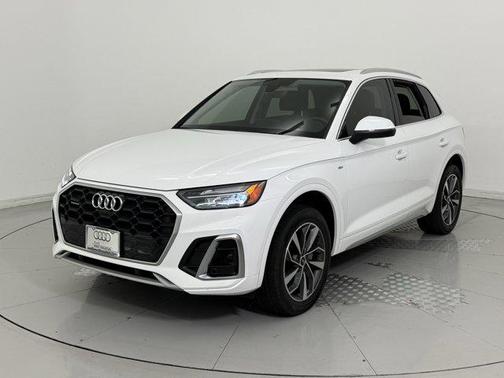 2022 Audi Q5 45 S line Premium Plus