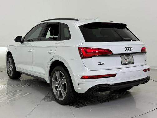 2025 Audi Q5 45 S line Premium