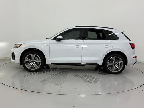 2025 Audi Q5 45 S line Premium
