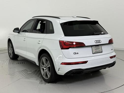 2025 Audi Q5 45 S line Premium