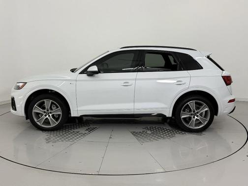 2025 Audi Q5 45 S line Premium