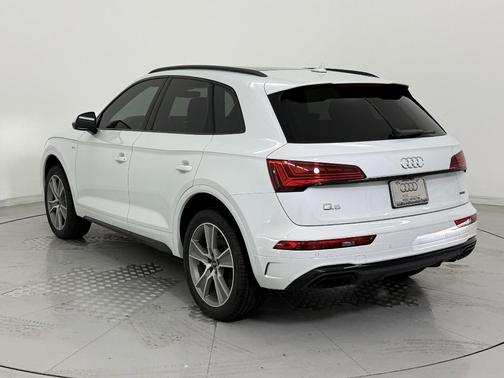 2025 Audi Q5 45 S line Premium