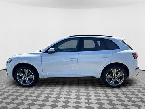 2025 Audi Q5 45 S line Premium
