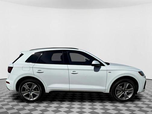 2025 Audi Q5 45 S line Premium
