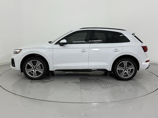 2025 Audi Q5 45 S line Premium