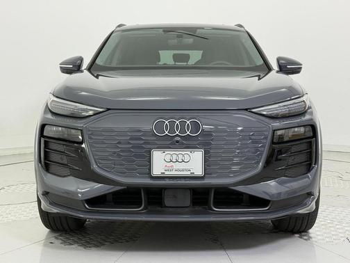 2025 Audi Q6 e-tron Premium Plus quattro