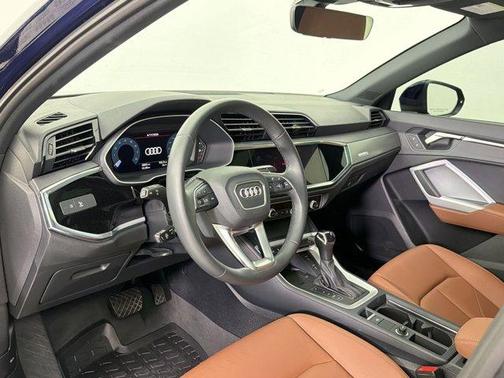 Navarra Blue Metallic 2025 Audi Q3 Premium 45 TFSI S line quattro Tiptronic