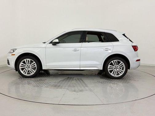 White 2019 Audi Q5 2.0T Premium Plus