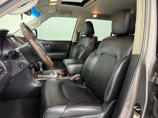 2017 INFINITI QX80 Base