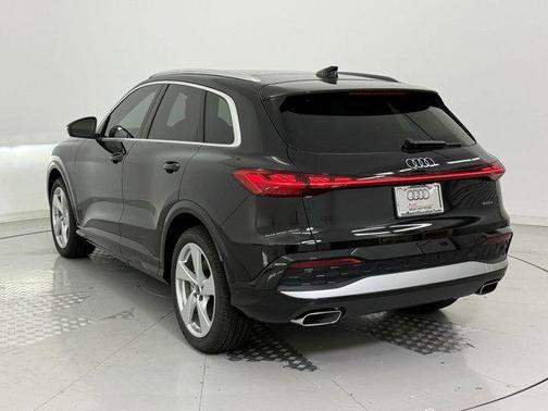 2025 Audi Q5 Prestige TFSI quattro S tronic