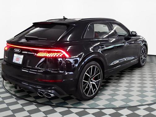 2023 Audi SQ8 4.0T Premium Plus