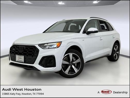 2022 Audi Q5 45 S line Premium Plus