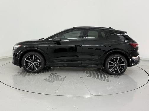 2025 Audi Q4 e-tron Premium 45 quattro