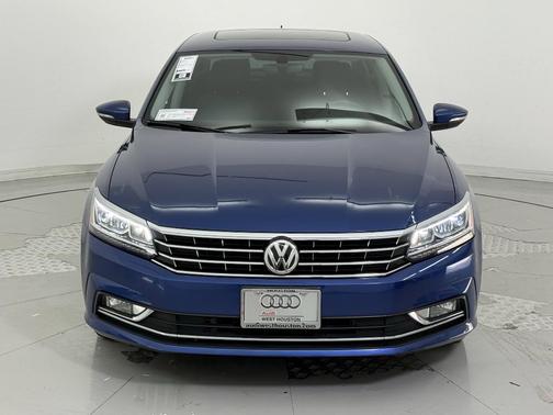 2016 Volkswagen Passat 1.8T SE w/Technology