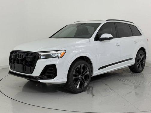 2025 Audi Q7 55 Premium Plus