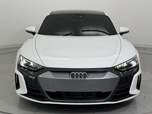 2022 Audi e-tron GT Premium Plus