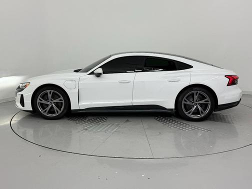 2022 Audi e-tron GT Premium Plus