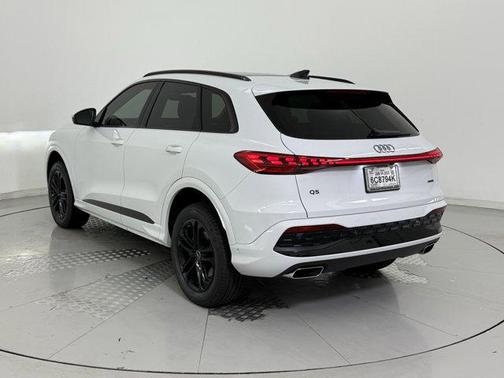 2025 Audi Q5 Premium