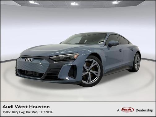 Kemora Gray Metallic 2023 Audi e-tron GT Premium Plus quattro