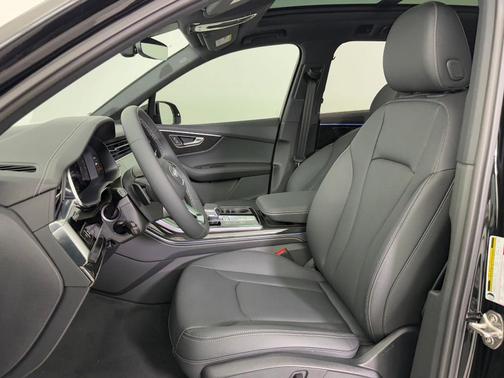 2026 Audi Q7 55 Prestige