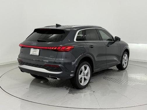 2025 Audi Q5 Premium Plus TFSI quattro S tronic