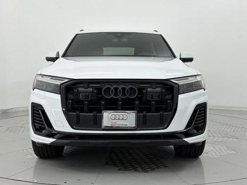 Glacier White Metallic 2026 Audi Q7 55 Premium