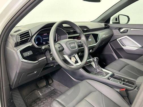 Arkona White 2025 Audi Q3 Premium 45 TFSI S line quattro Tiptronic