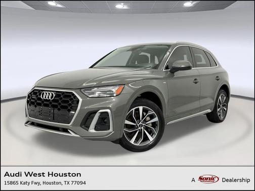 Chronos Gray Metallic 2023 Audi Q5 45 S line Premium