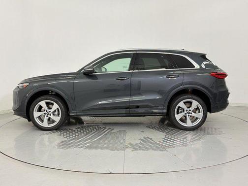 Tambora Gray Metallic 2026 Audi Q5 Premium Plus TFSI quattro S tronic