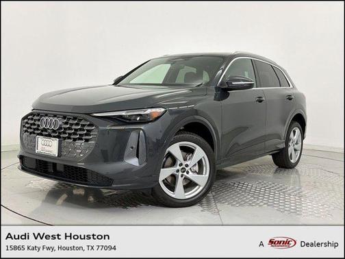 Tambora Gray Metallic 2026 Audi Q5 Premium Plus TFSI quattro S tronic