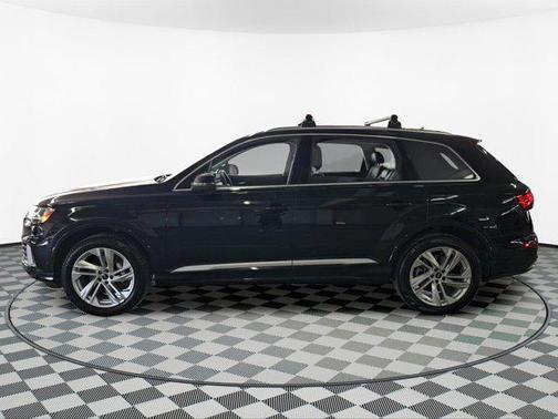 2022 Audi Q7 55 Premium Plus