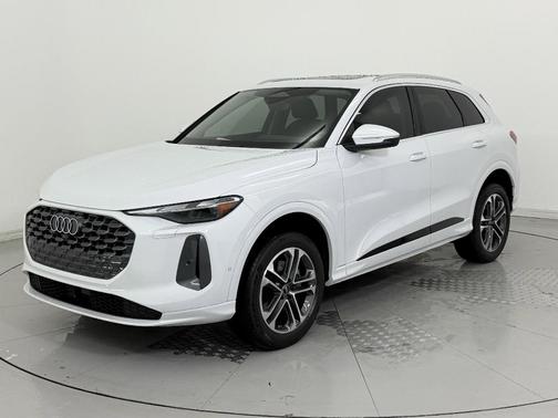 2025 Audi Q5 Premium