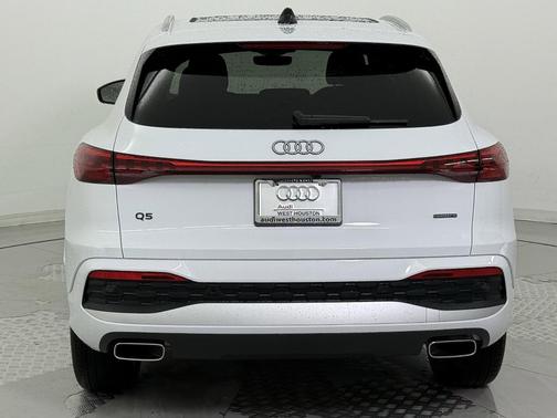 2025 Audi Q5 Premium