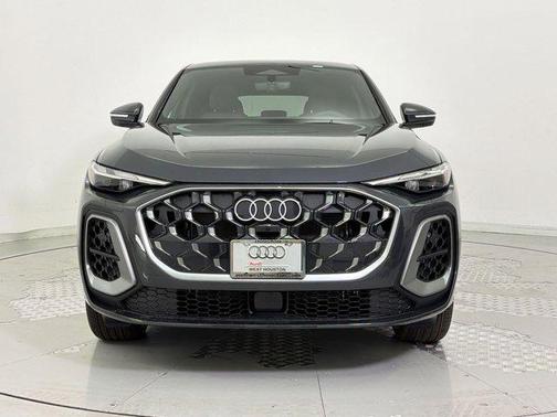 Tambora Gray Metallic 2026 Audi Q5 Sportback Premium TFSI quattro S tronic