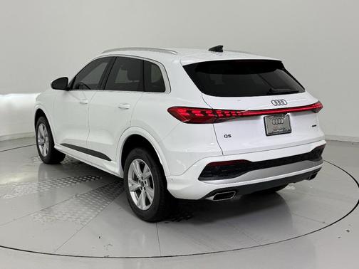 2025 Audi Q5 Premium