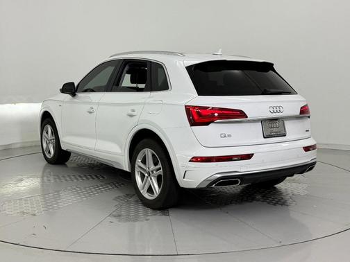 2022 Audi Q5 e 55 S line Premium Plus