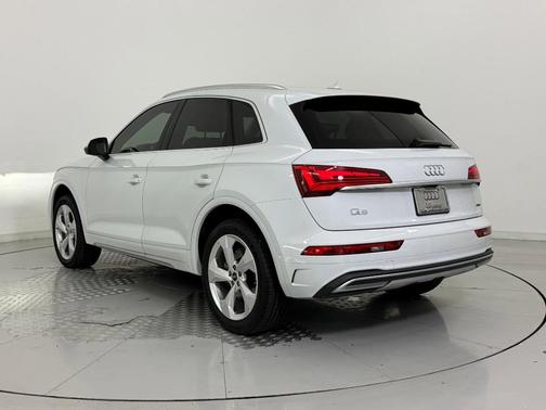 2021 Audi Q5 45 Prestige