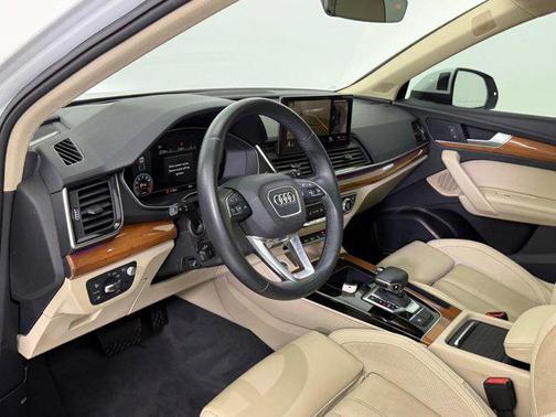 2021 Audi Q5 45 Prestige