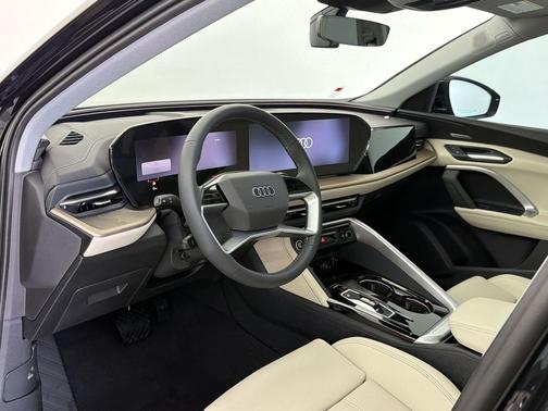 Mythos Black Metallic 2026 Audi Q5 Premium Plus TFSI quattro S tronic