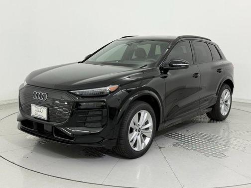 2025 Audi Q6 e-tron Premium Plus