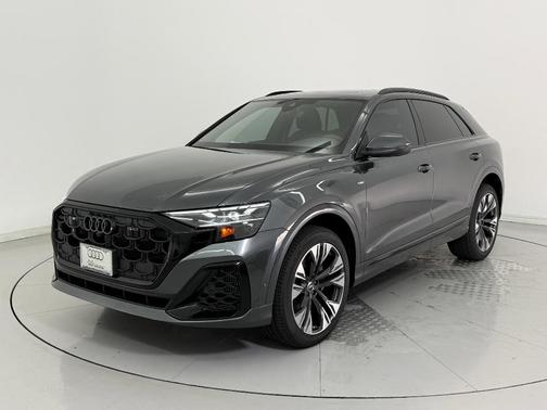 2025 Audi Q8 55 Premium Plus