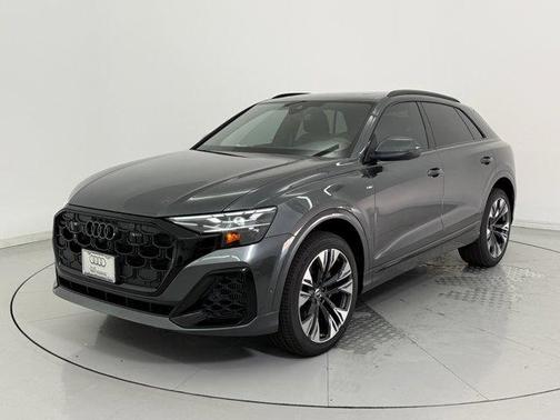 2025 Audi Q8 55 Premium Plus