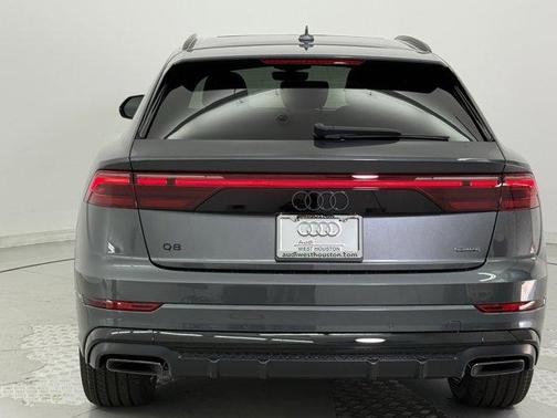 2025 Audi Q8 55 Premium Plus