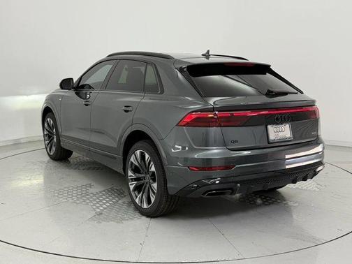 2025 Audi Q8 55 Premium Plus