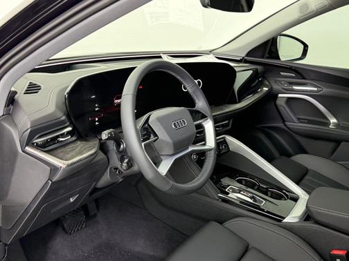 2025 Audi Q5 Premium Plus TFSI quattro S tronic